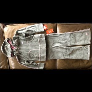NWT Nike Girls Tracksuit
